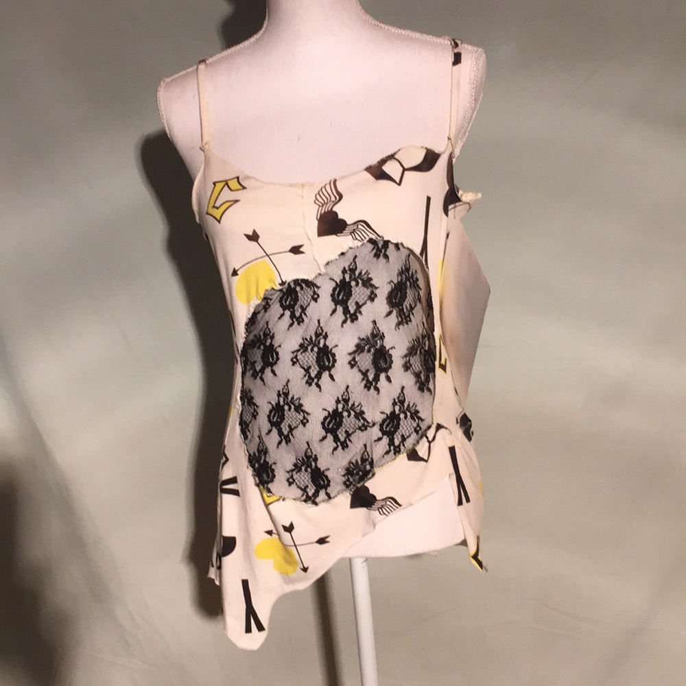 Lexa Vonn Asymmetrical lace panel print tank top